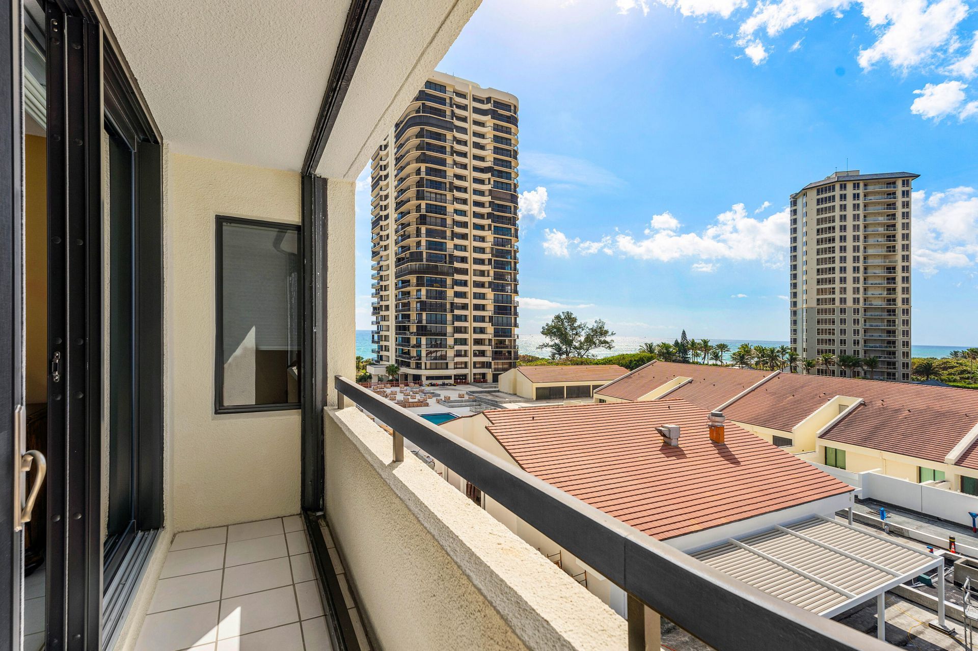 4100 N Ocean Avenue, Unit 504, Singer Island, FL 33404 Photo