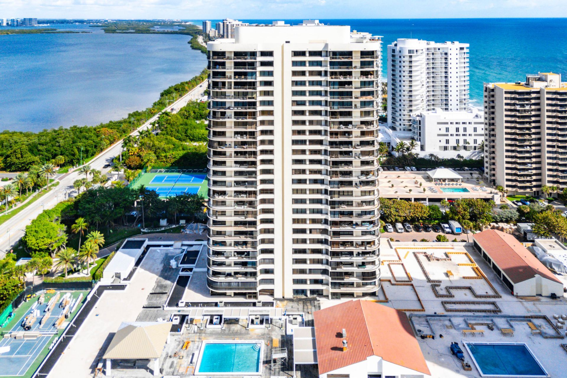 4100 N Ocean Drive, Unit 504, Singer Island, FL 33404 Photo