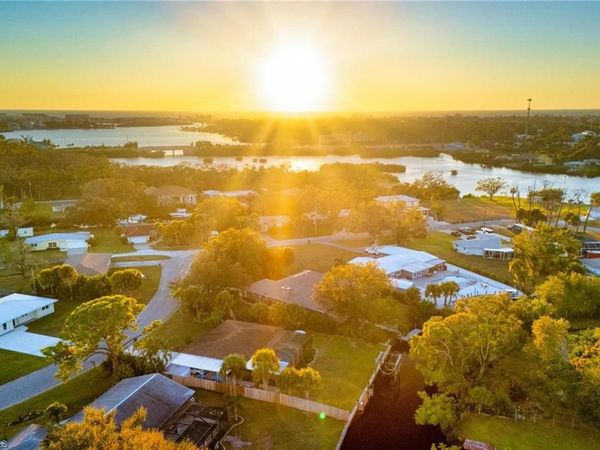 500 Dona DR , NOKOMIS, FL 34275