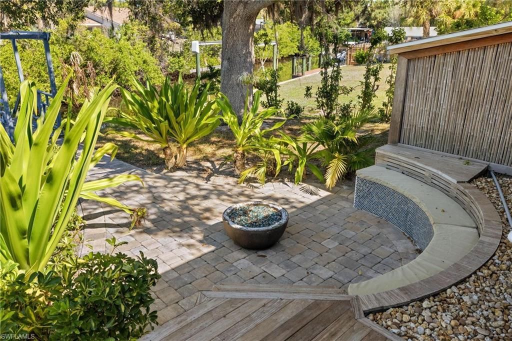 500 Dona Dr , Nokomis, FL 34275 Photo