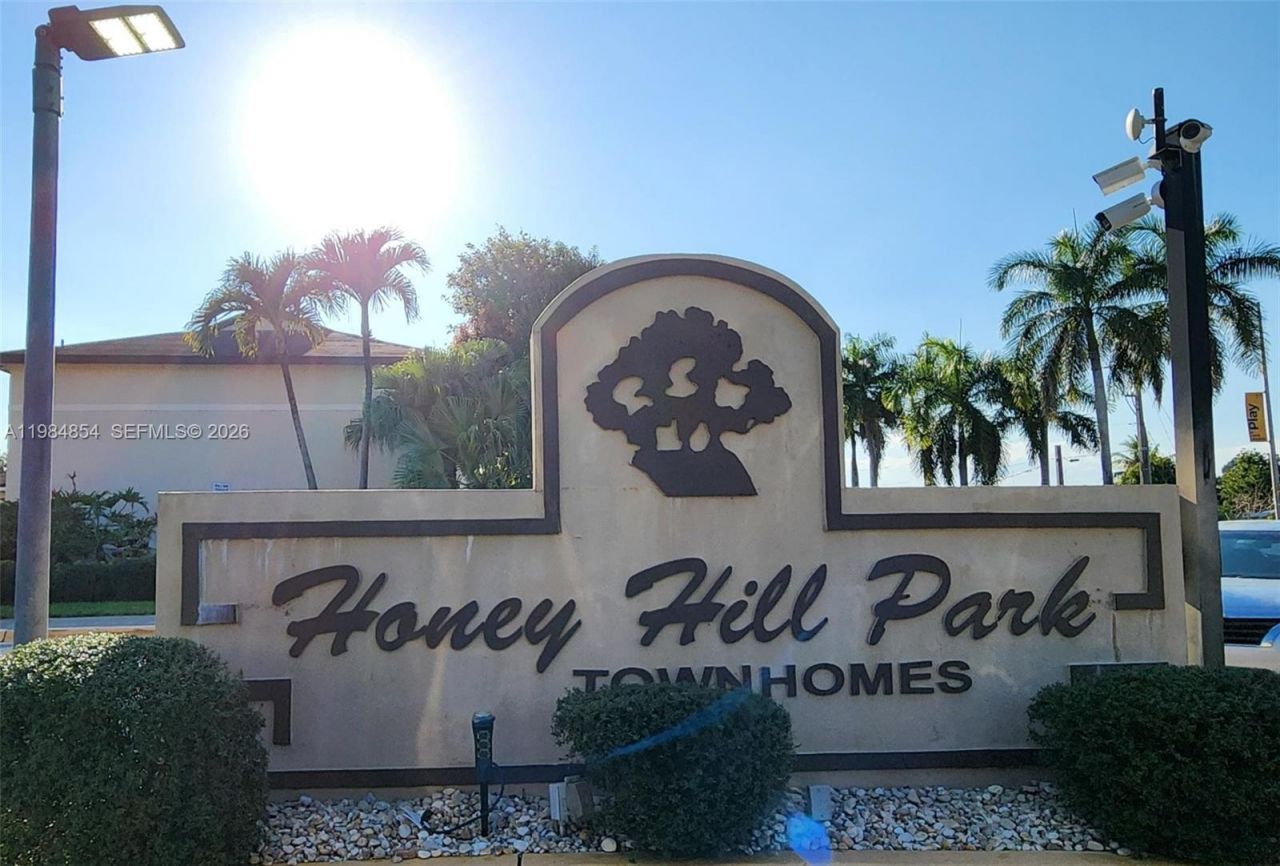 3379 NW 198th Terrace, Miami Gardens, FL 33056 Photo