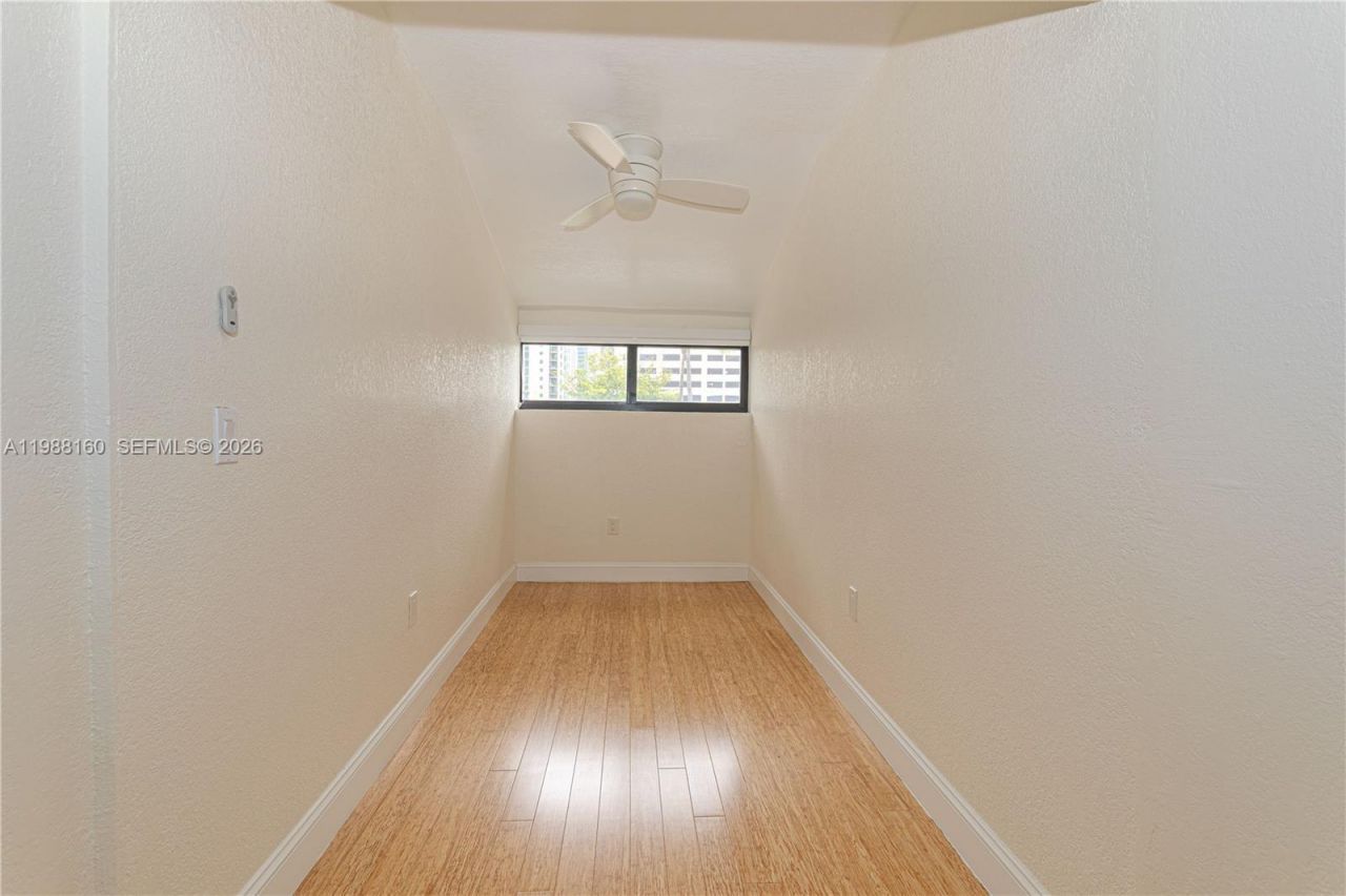 231 Poinciana Dr , Unit 401, Sunny Isles Beach, FL 33160 Photo