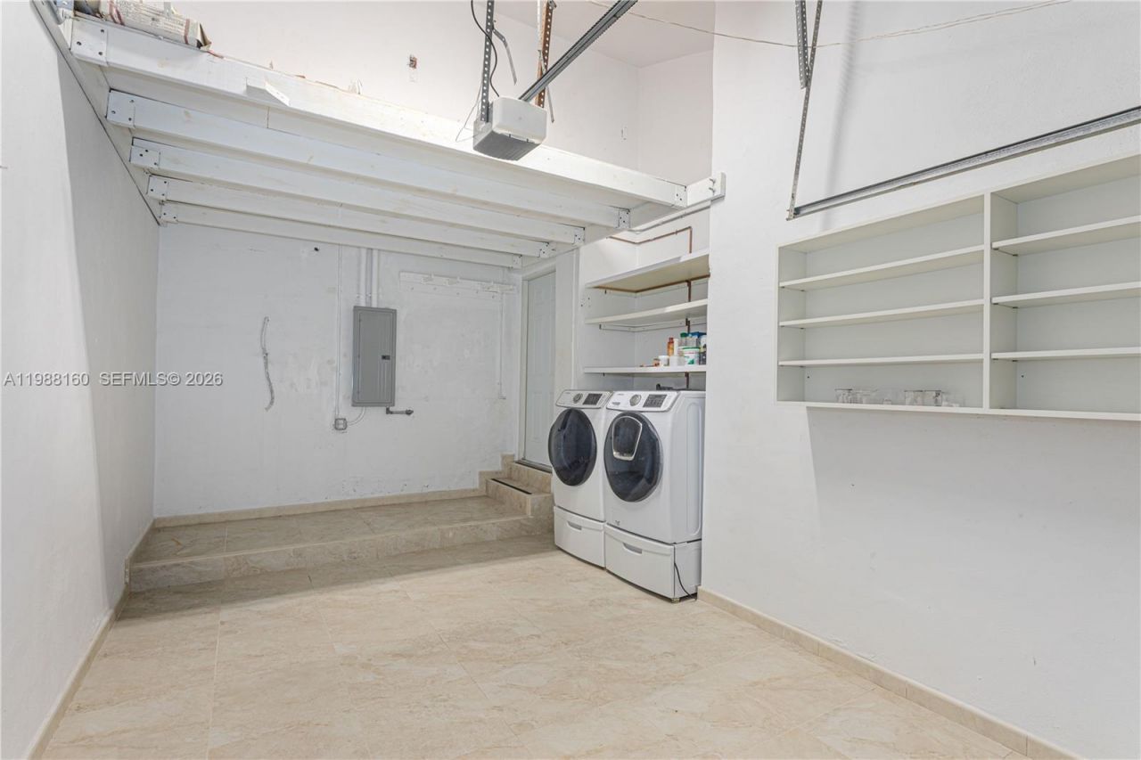 231 Poinciana Dr , Unit 401, Sunny Isles Beach, FL 33160 Photo