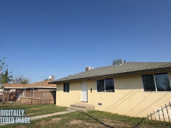 3038 Virginia Avenue, Bakersfield, CA 93307