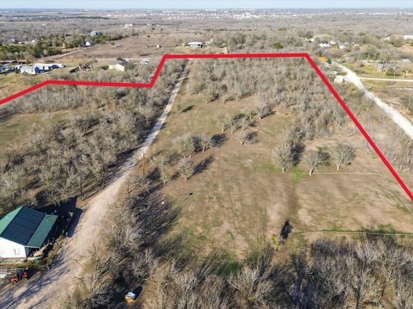 885 Longhollow RD , Dale, TX 78616