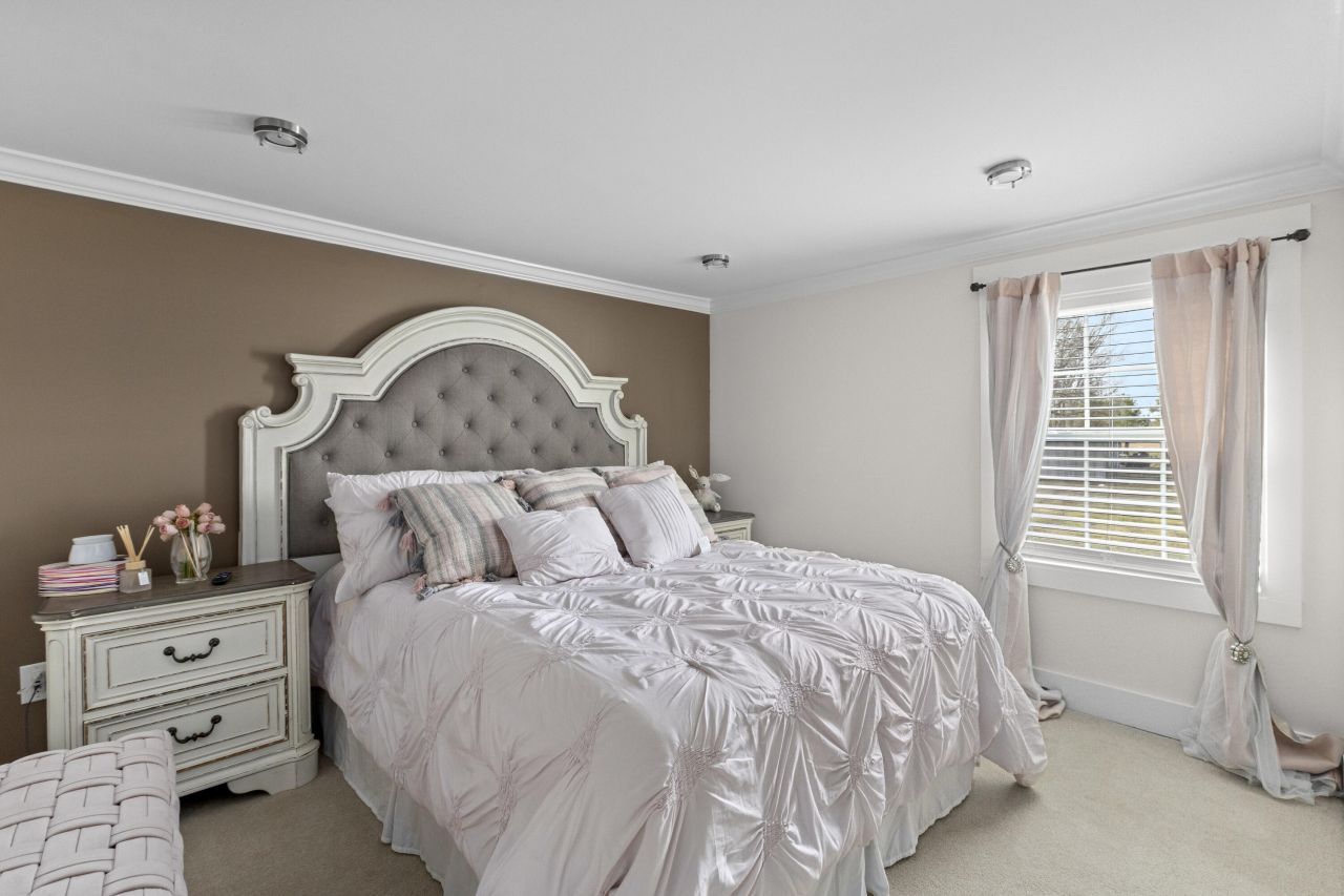 00 Foliage Street Photo 26