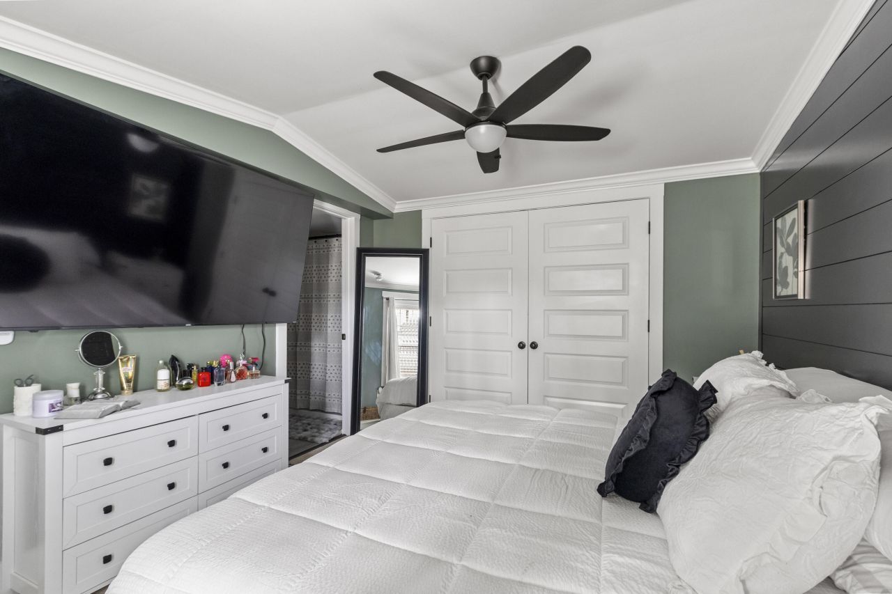 00 Foliage Street Photo 28