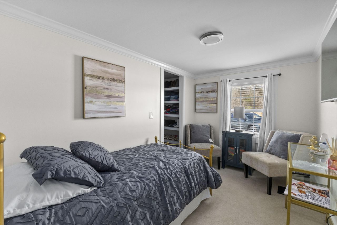 00 Foliage Street Photo 32