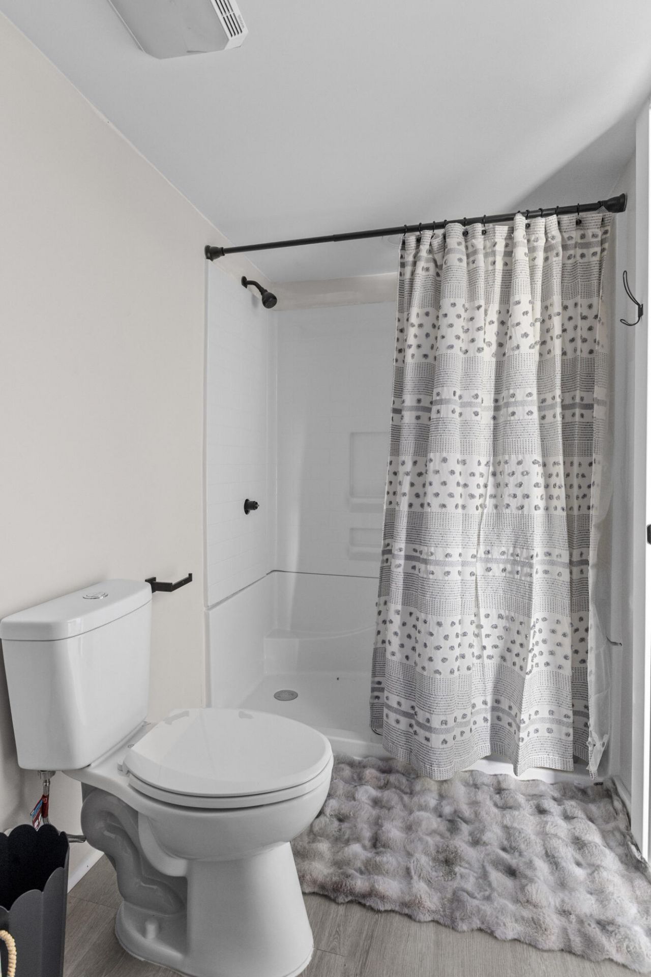 00 Foliage Street Photo 37