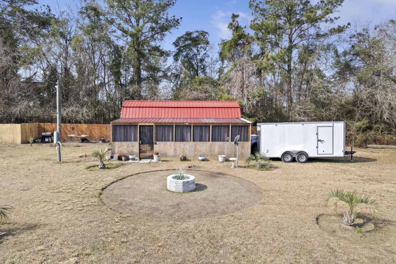 00 Foliage Street Photo 41