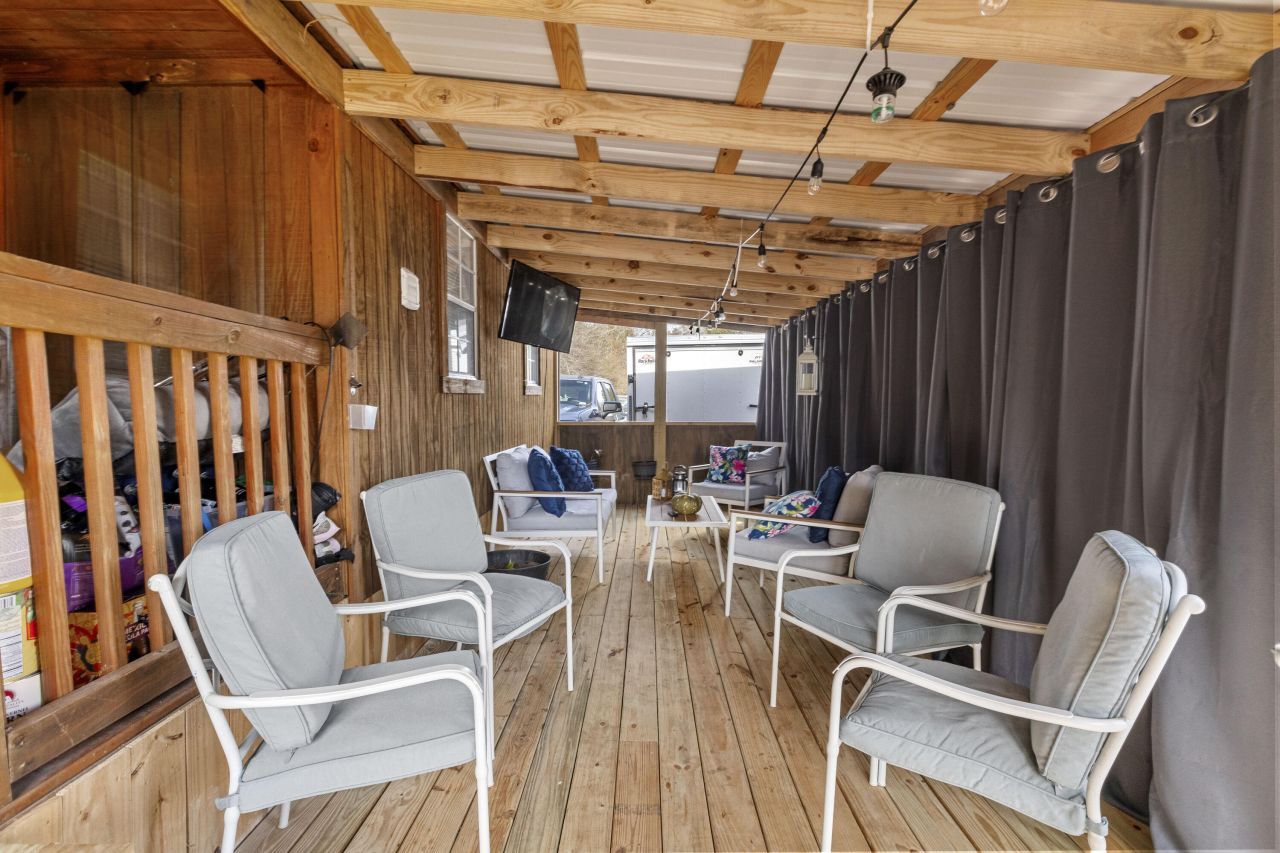 00 Foliage Street Photo 43