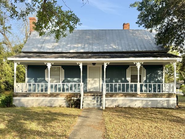 205 E Brumby Avenue, Reidsville, GA 30453