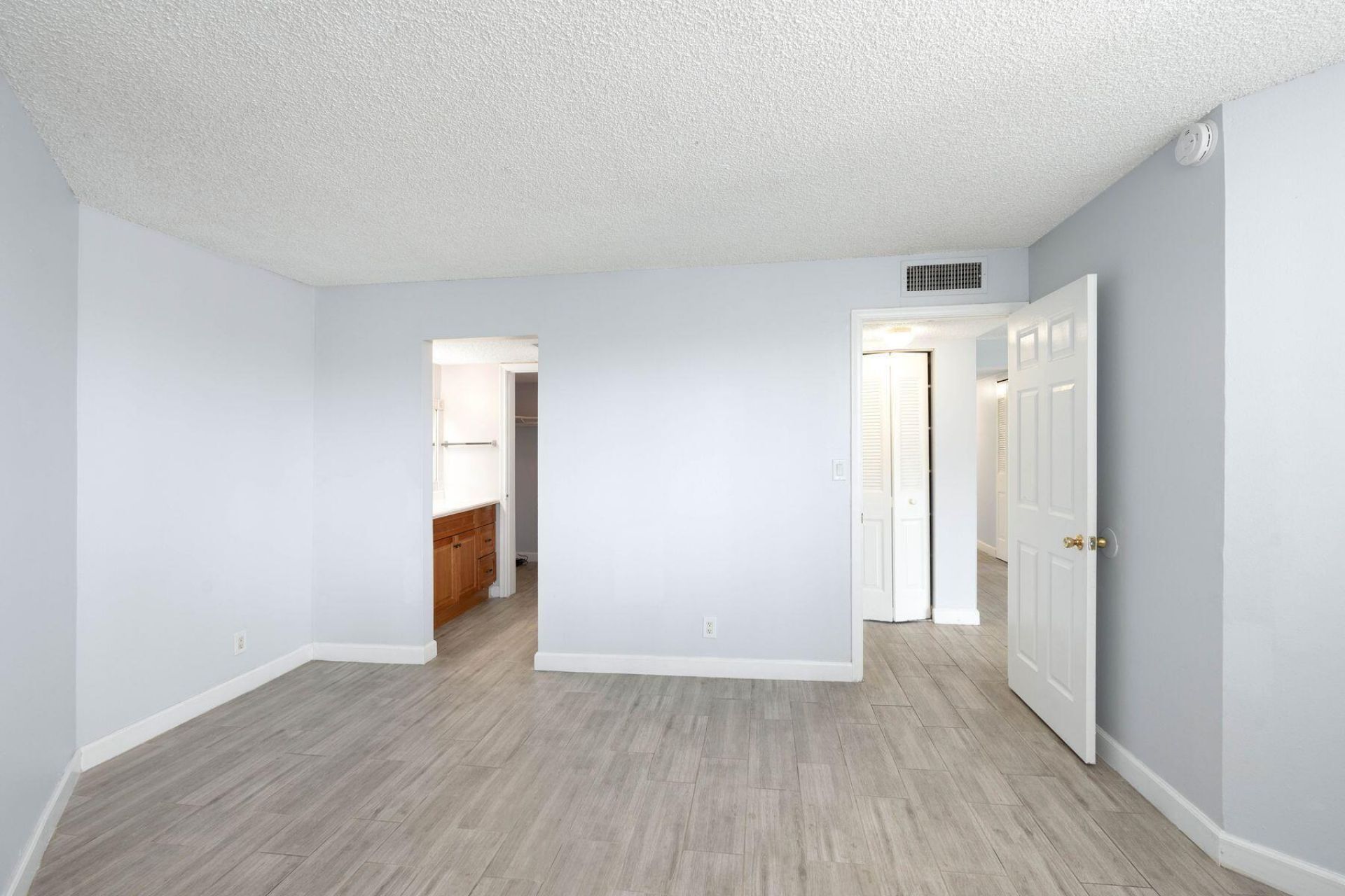 1750 N Congress Avenue, Unit 411, West Palm Beach, FL 33401 Photo