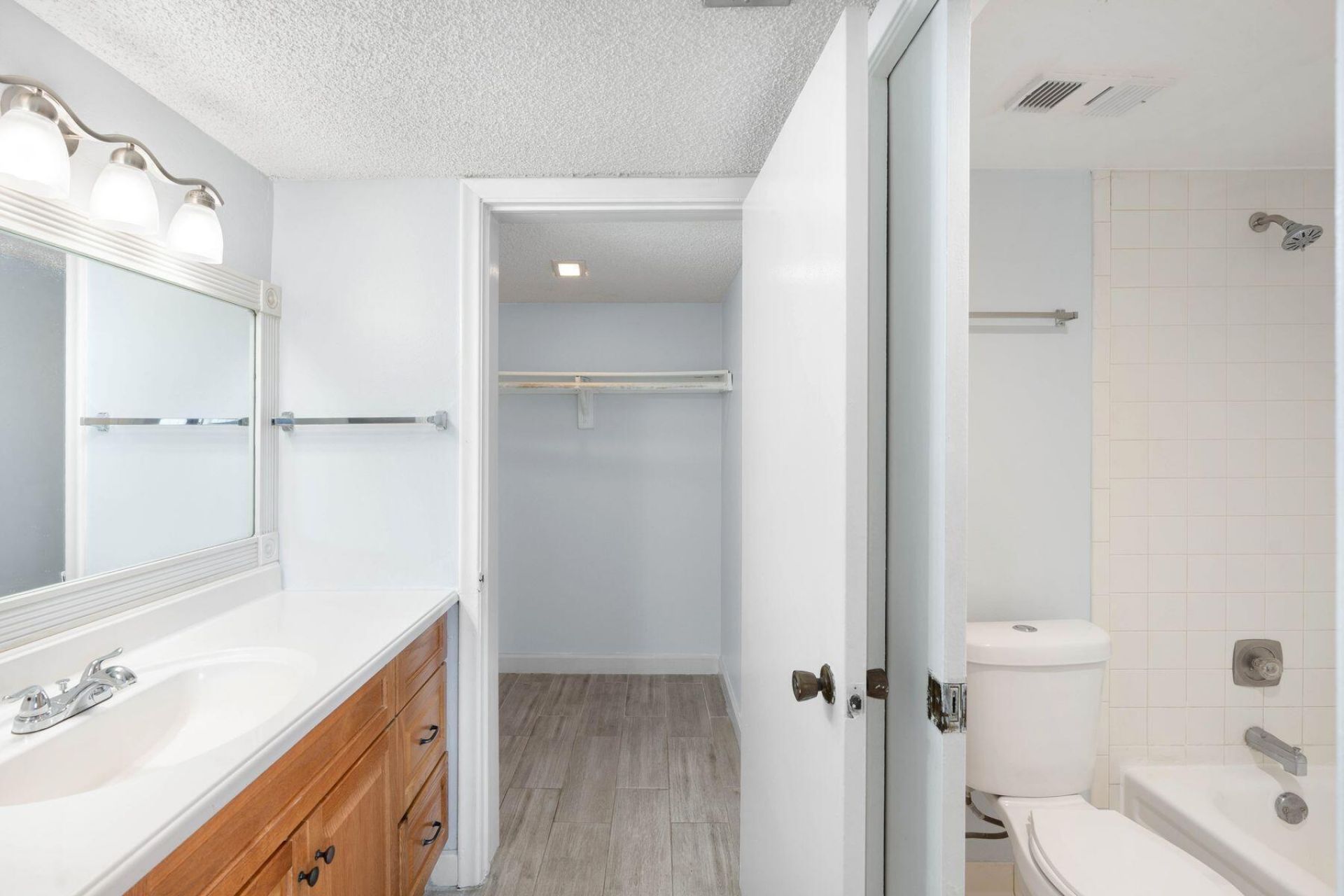 1750 N Congress Avenue, Unit 411, West Palm Beach, FL 33401 Photo