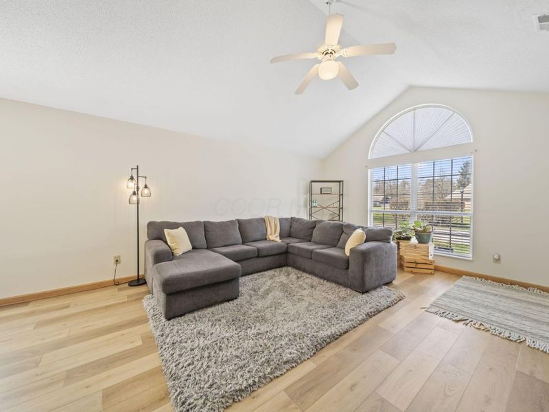 5732 Black Walnut Drive, Columbus, OH 43230 Photo 4