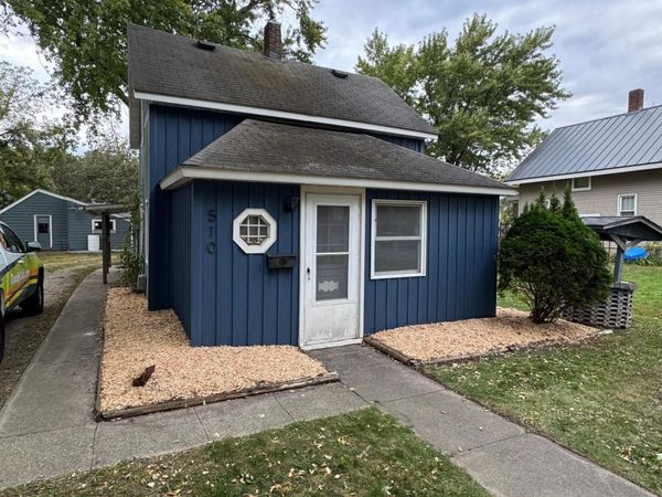 510 Monroe Street SE, Hutchinson, MN 55350