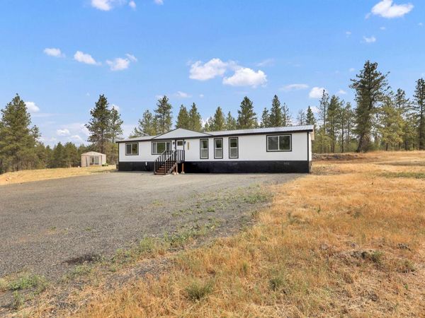 16621 S Sherman Rd, Cheney, WA 99004