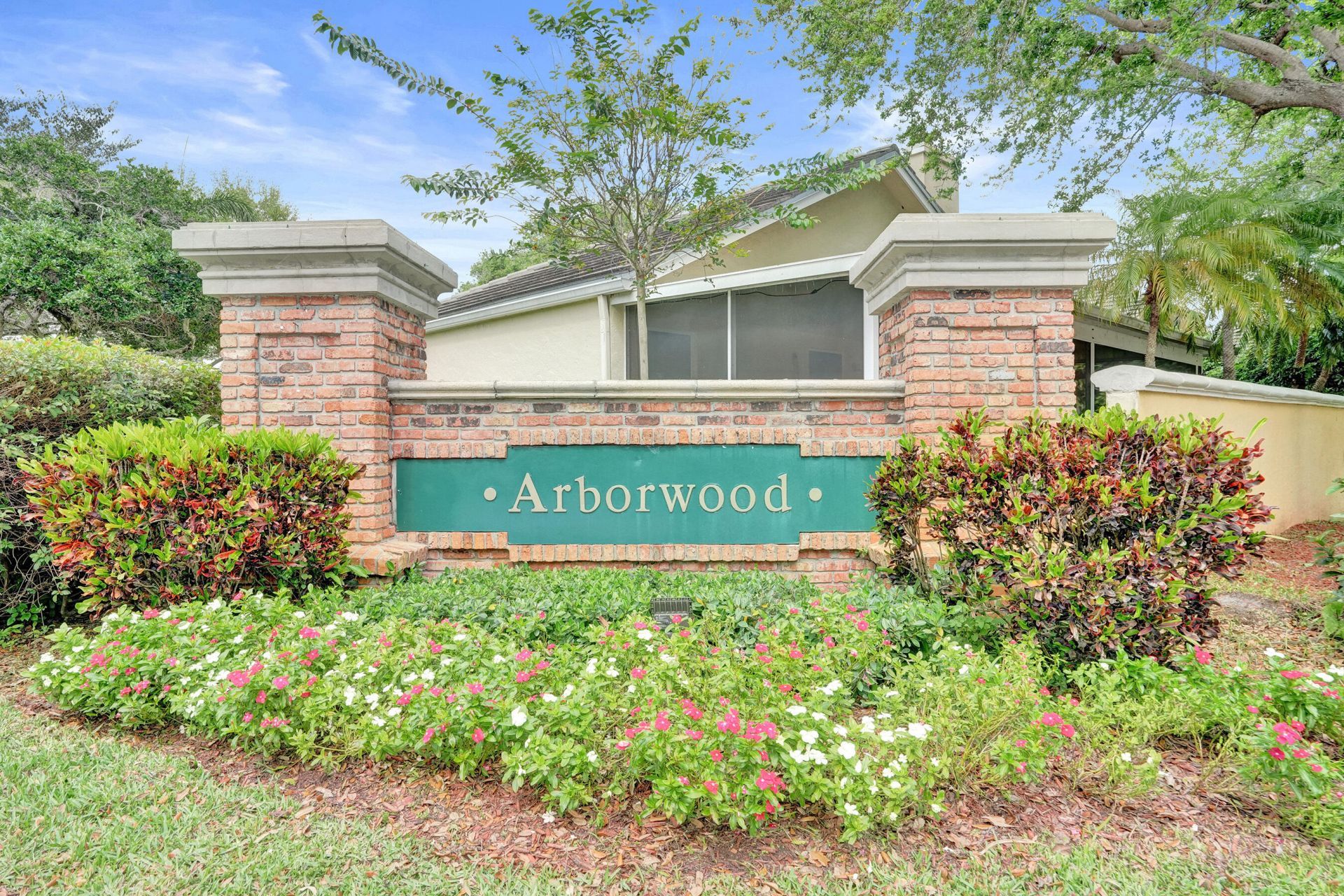 2702 Arborwood Road, Davie, FL 33328 Photo