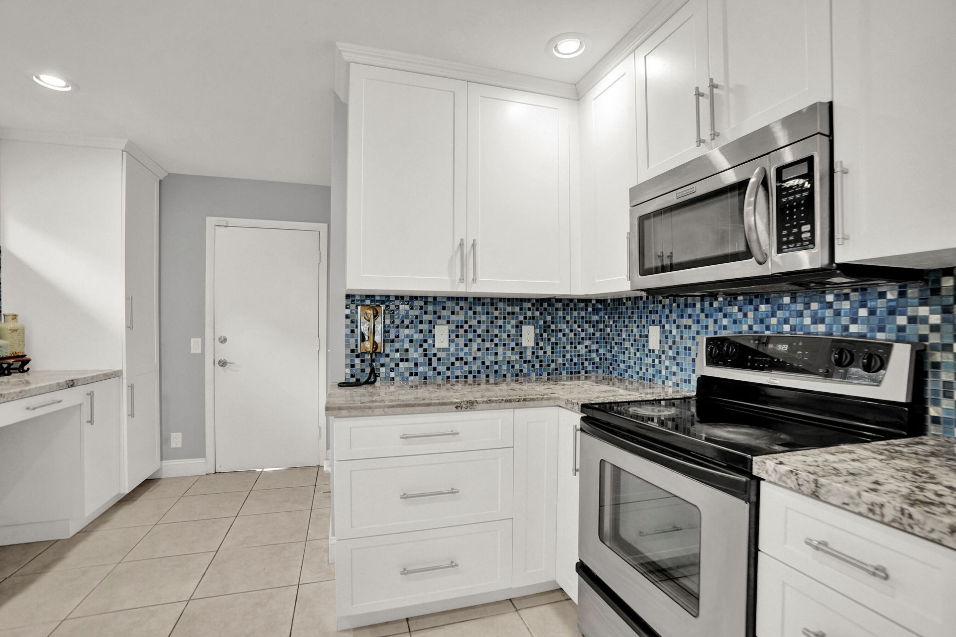 2702 Arborwood Road, Davie, FL 33328 Photo