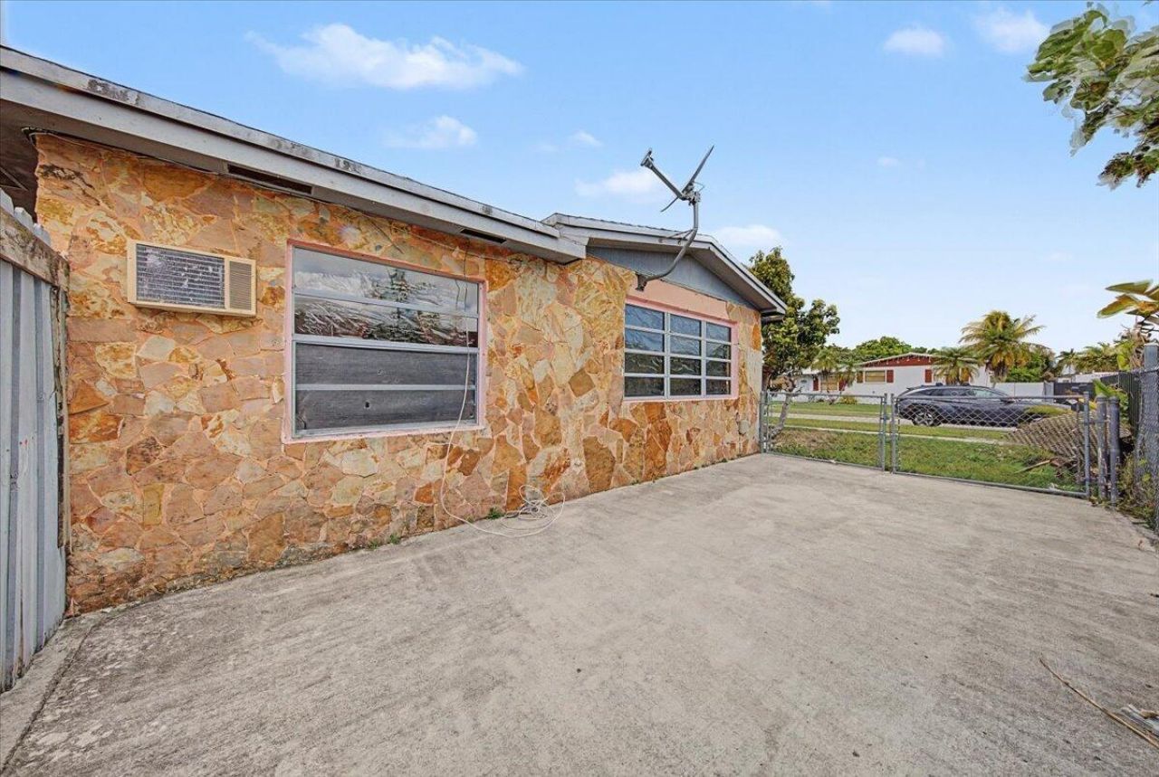 15042 SW 297th Terrace, Homestead, FL 33033 Photo