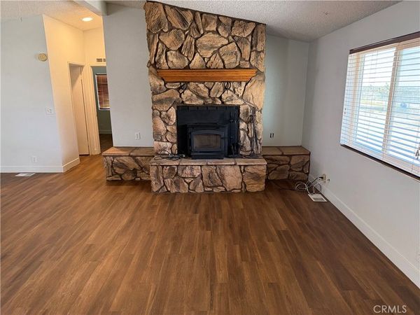 381 Amador Rd, Pinon Hills, CA 92372