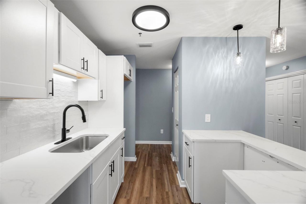 11901 4th Street N, Unit 3202, Saint Petersburg, FL 33716 Photo