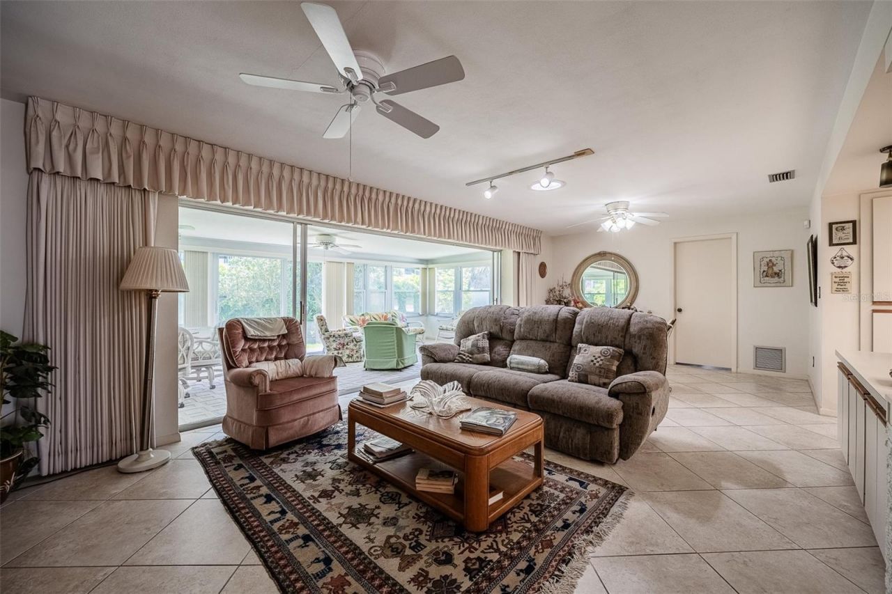 14792 Imperial Point Drive S, Largo, FL 33774 Photo