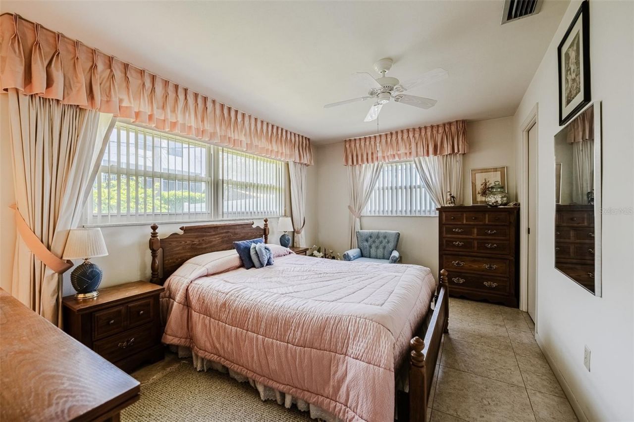 14792 Imperial Point Drive S, Largo, FL 33774 Photo