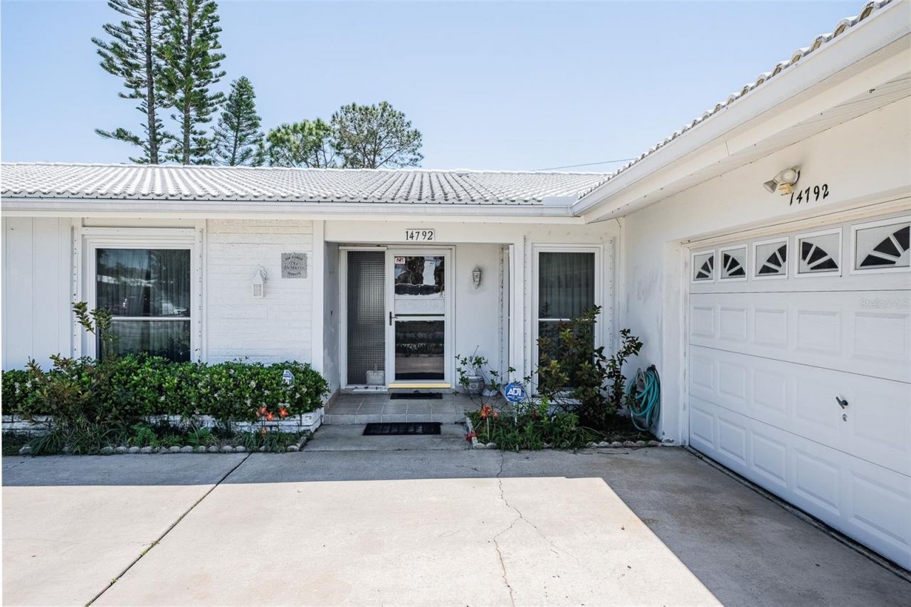 14792 Imperial Point Drive S, Largo, FL 33774 Photo