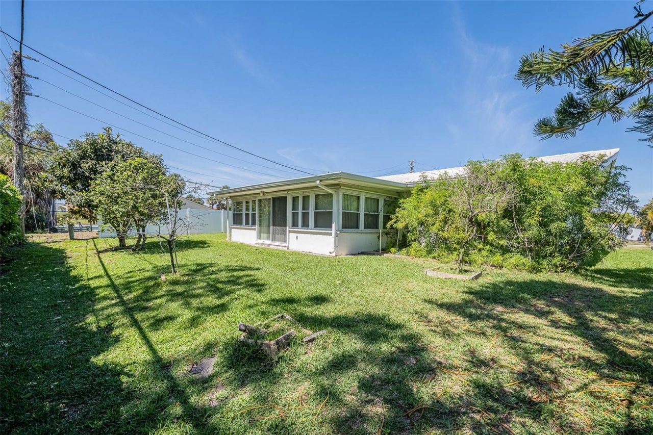 14792 Imperial Point Drive S, Largo, FL 33774 Photo