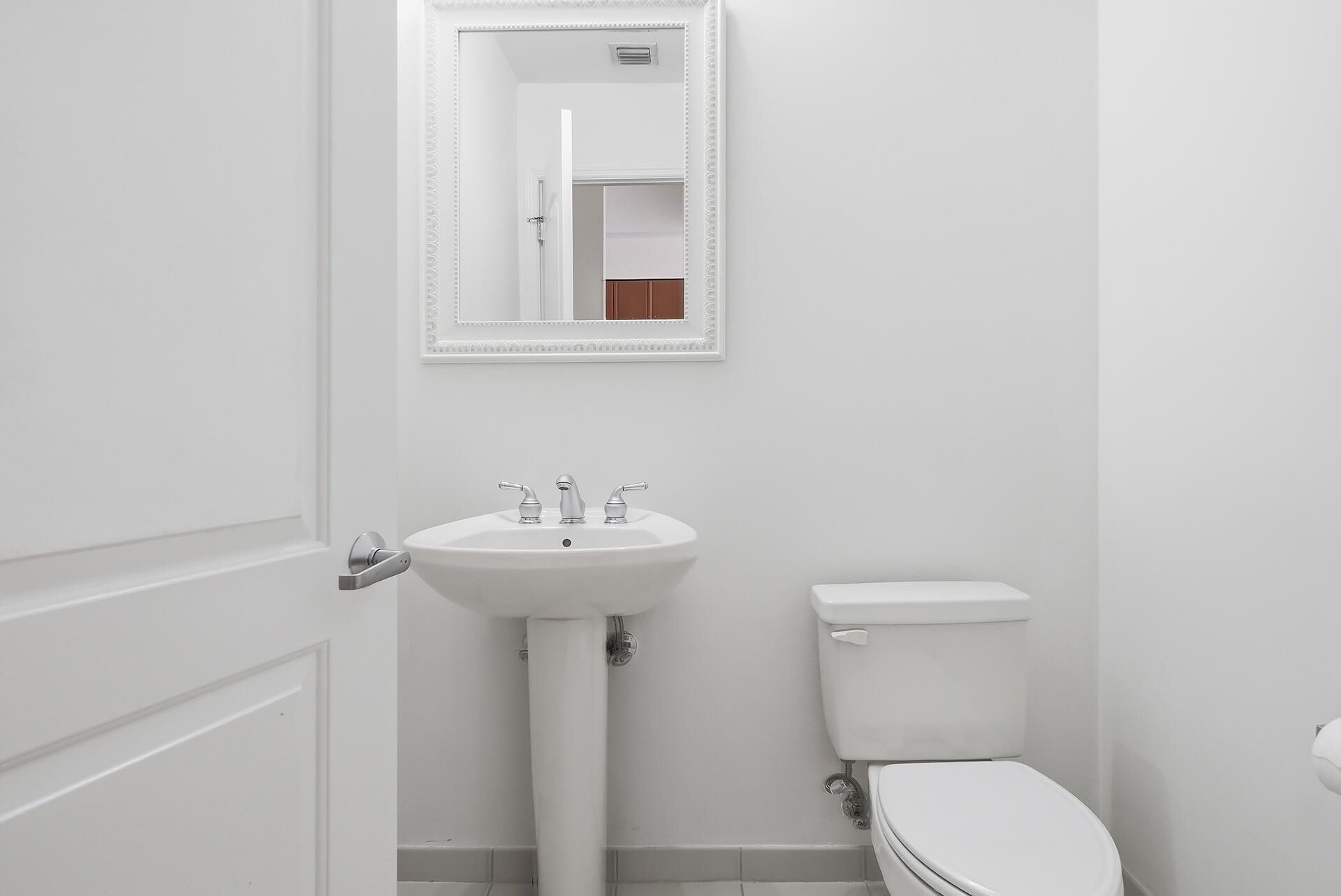 801 S Olive Avenue, Unit 425, West Palm Beach, FL 33401 Photo