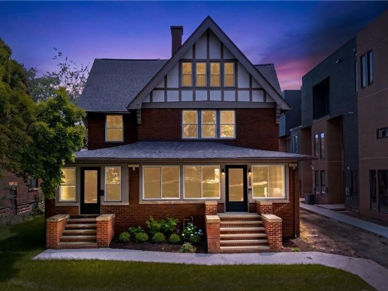 9805 Lake Avenue, Cleveland, OH 44102 Photo 2