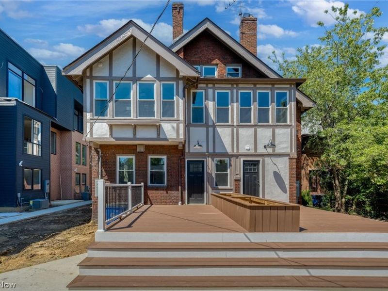 9805 Lake Avenue, Cleveland, OH 44102 Photo 37