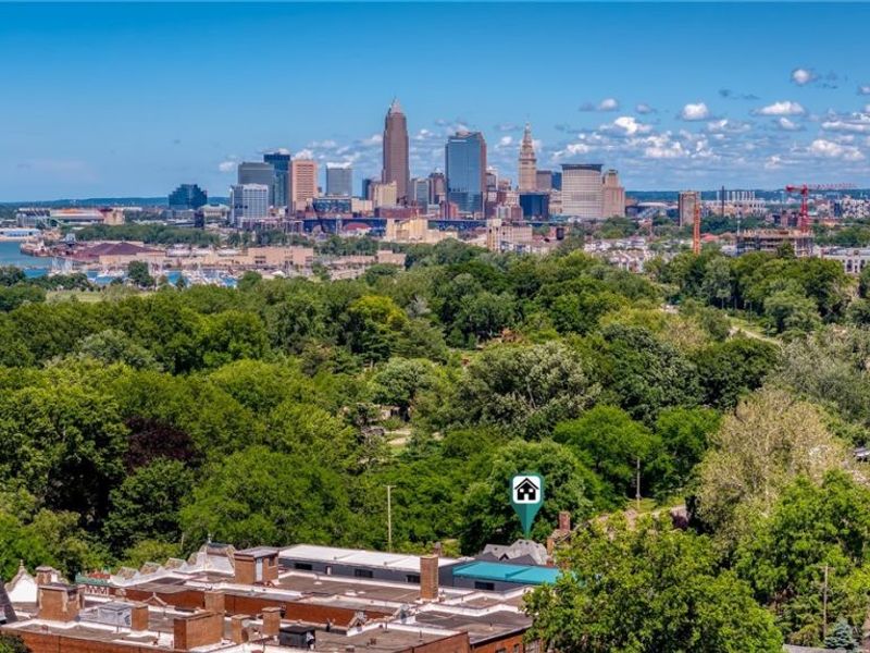 9805 Lake Avenue, Cleveland, OH 44102 Photo 39