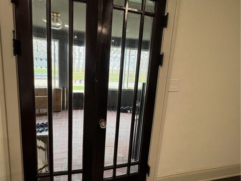 9805 Lake Avenue, Cleveland, OH 44102 Photo 6