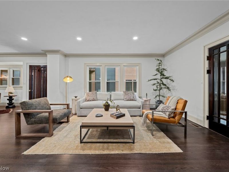 9805 Lake Avenue, Cleveland, OH 44102 Photo 7