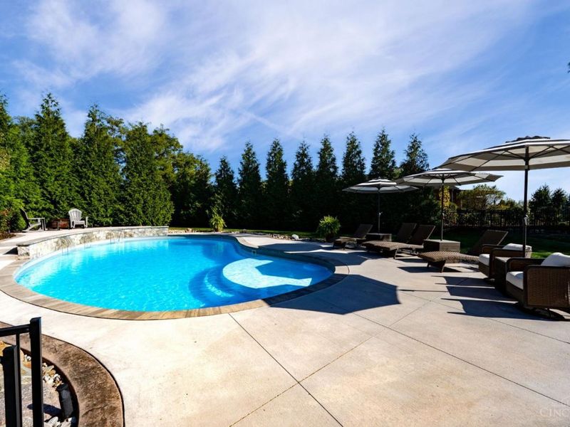 701 Grand Wood Court, Clearcreek Twp., OH 45066 Photo 2