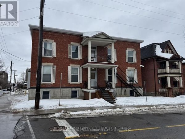 135 Concord Street South, Unit 3, Ottawa, ON K1S0Z3