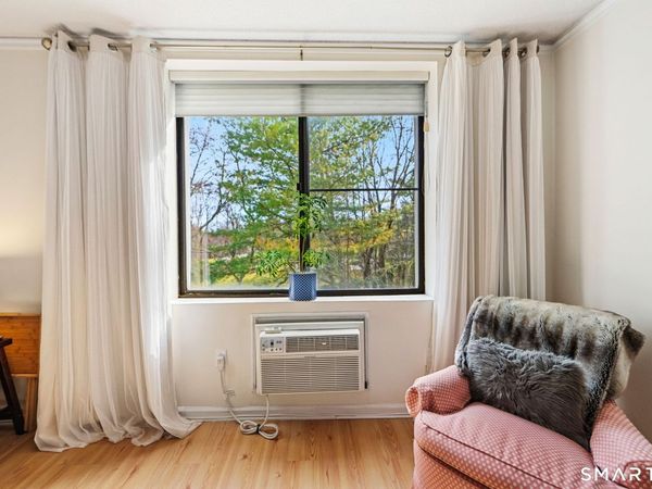 1535 East Putnam, Unit 307, Greenwich, CT 06870