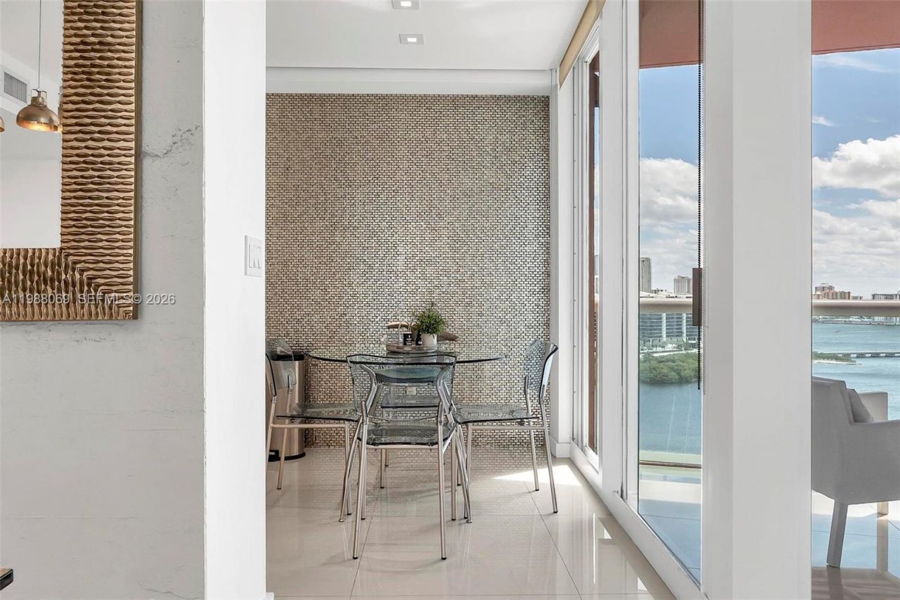 3370 Hidden Bay Dr, Unit 2210, Aventura, FL 33180 Photo