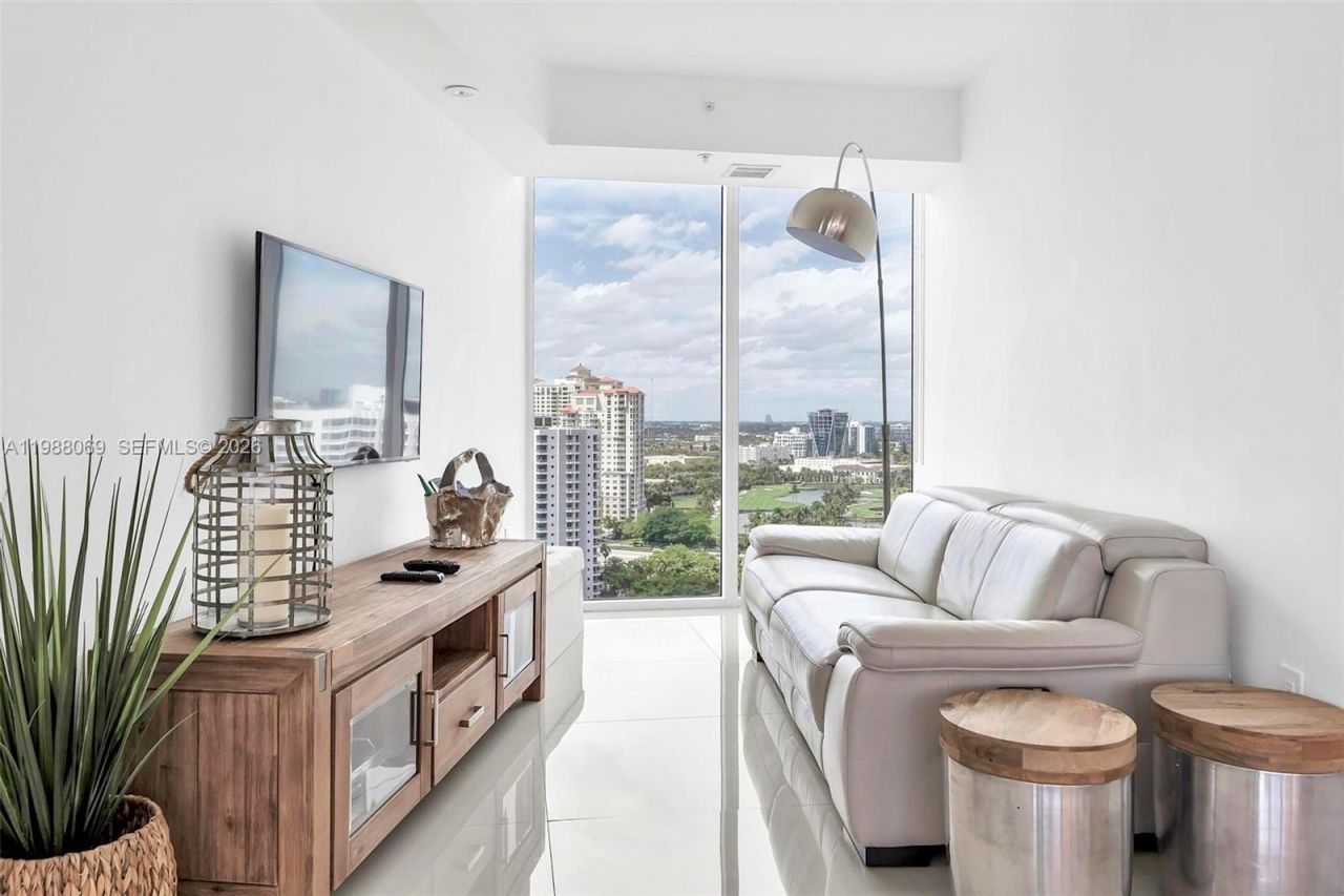 3370 Hidden Bay Dr, Unit 2210, Aventura, FL 33180 Photo