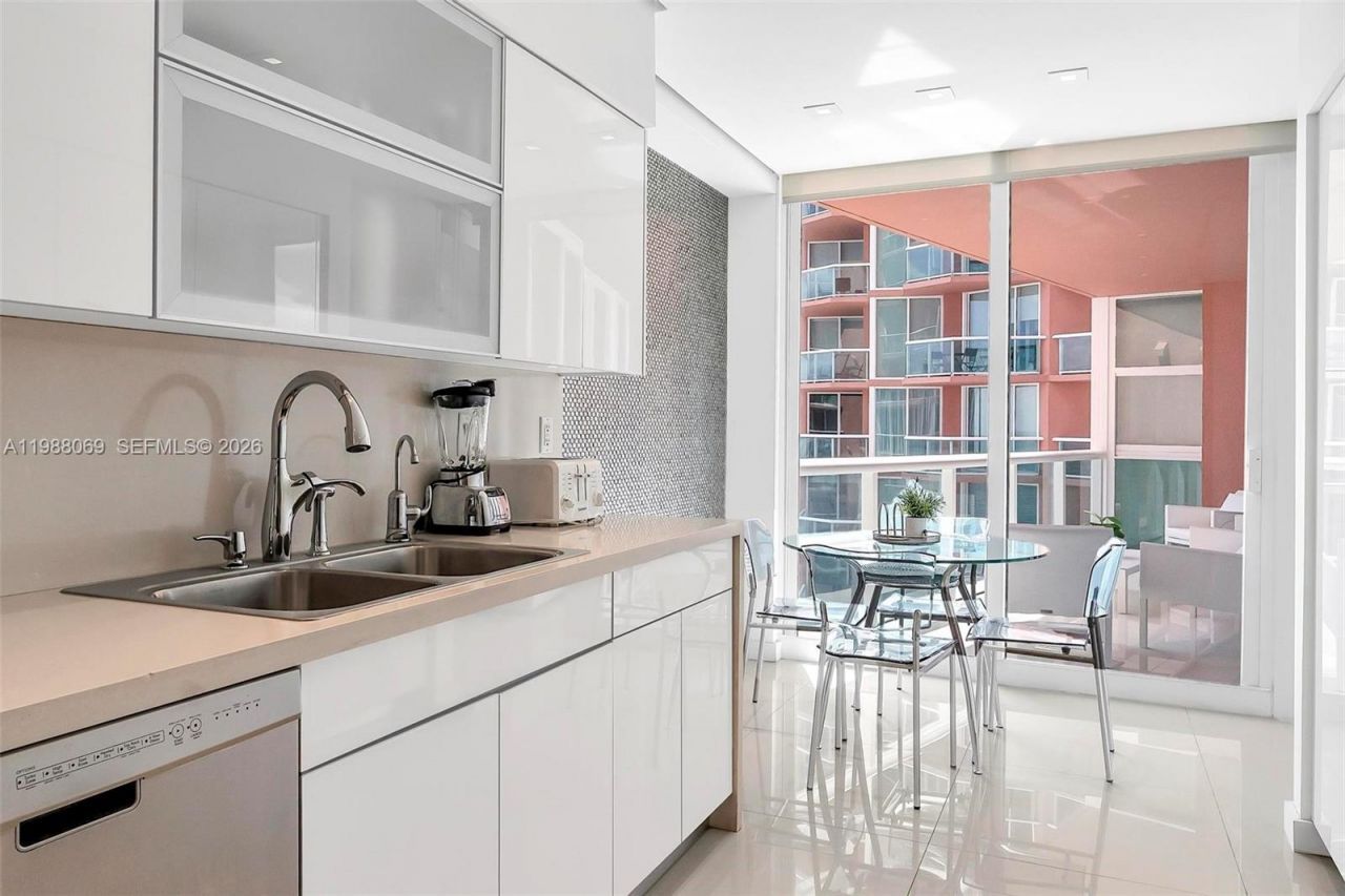 3370 Hidden Bay Dr, Unit 2210, Aventura, FL 33180 Photo