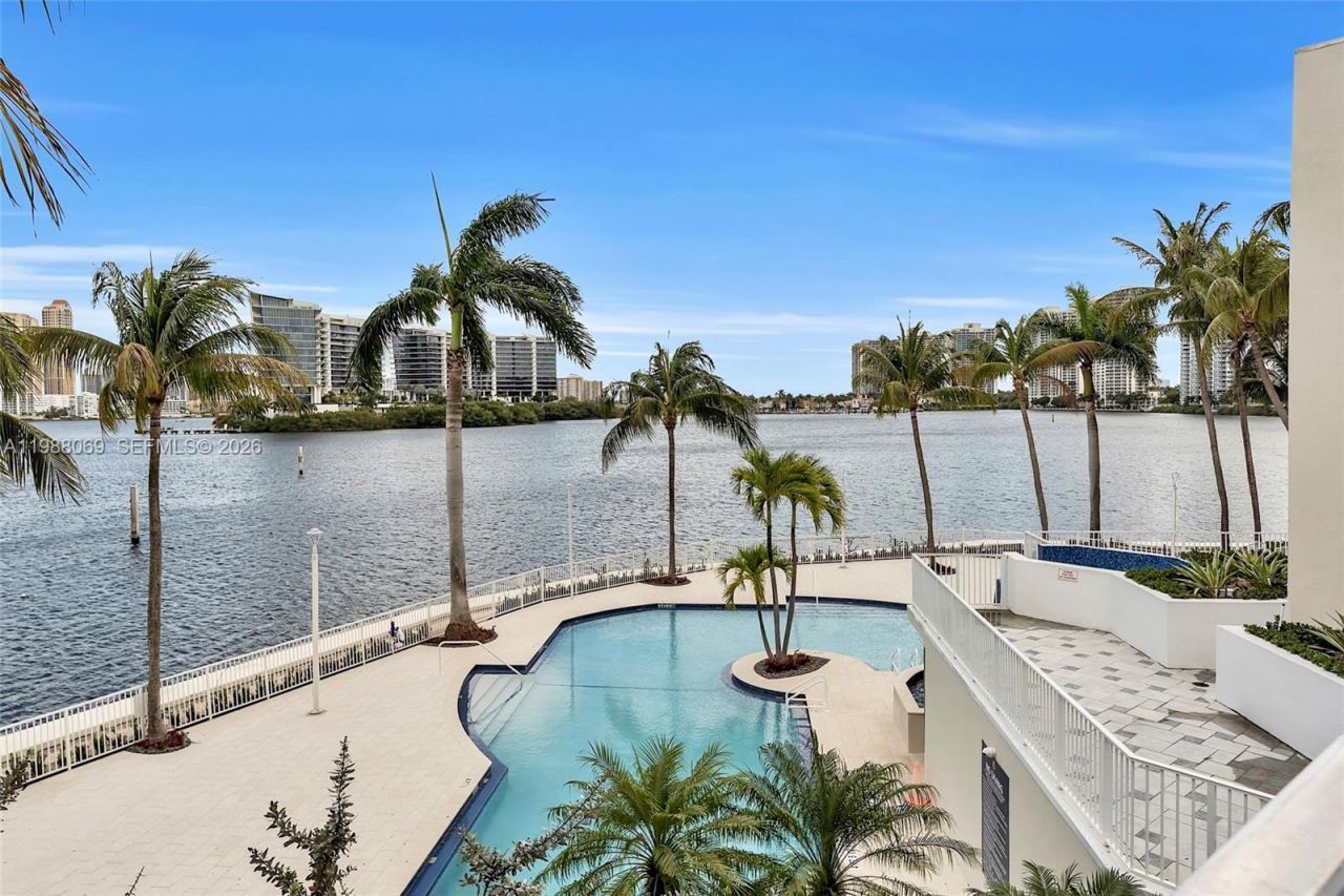 3370 Hidden Bay Dr, Unit 2210, Aventura, FL 33180 Photo