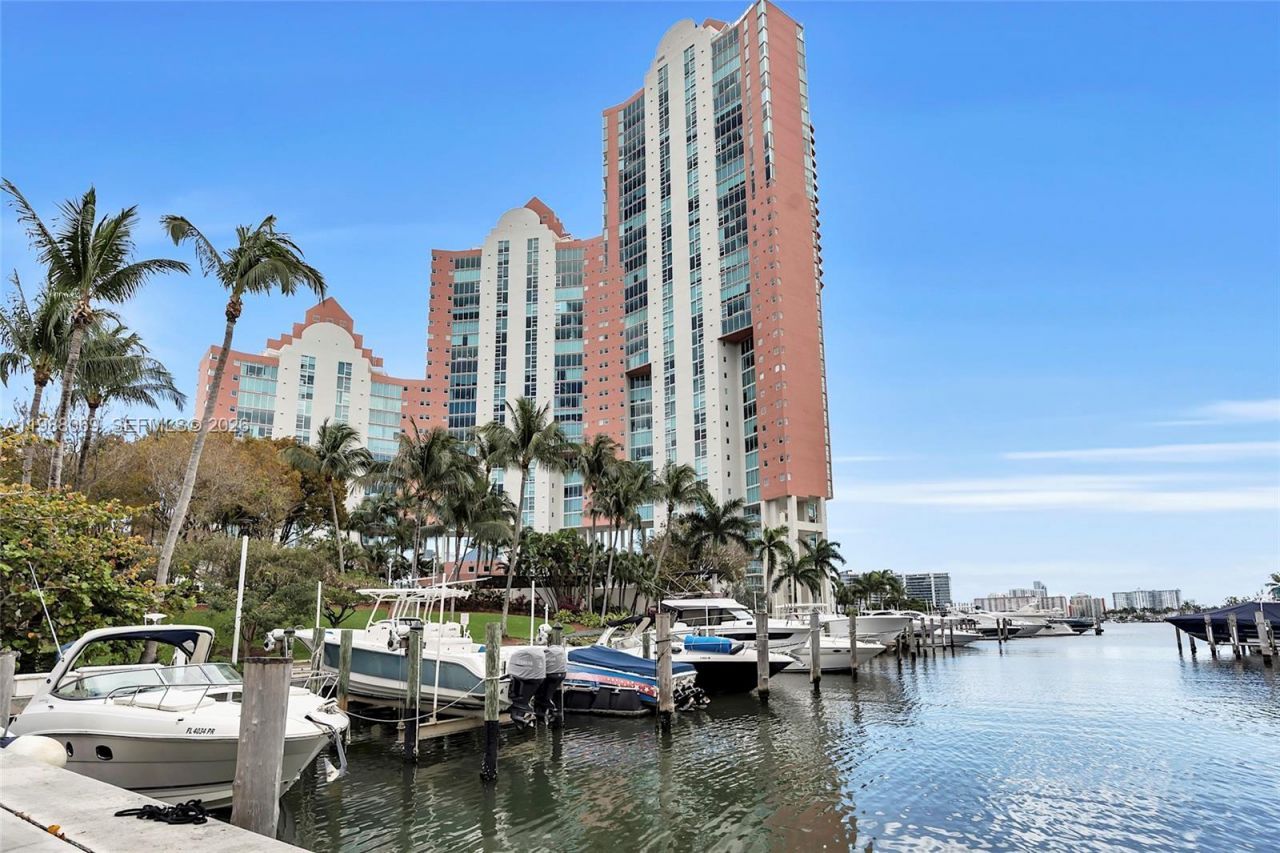 3370 Hidden Bay Dr, Unit 2210, Aventura, FL 33180 Photo