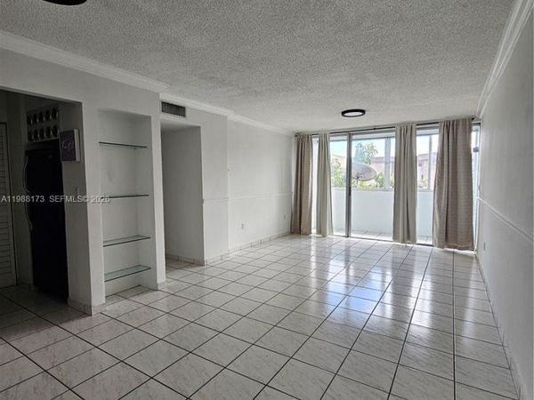 840 NW 87th Ave , Unit 406, Miami, FL 33172