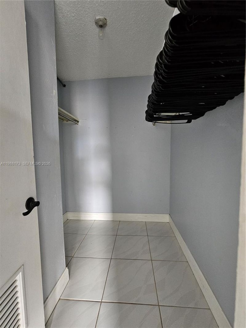 840 NW 87th Ave , Unit 406, Miami, FL 33172 Photo