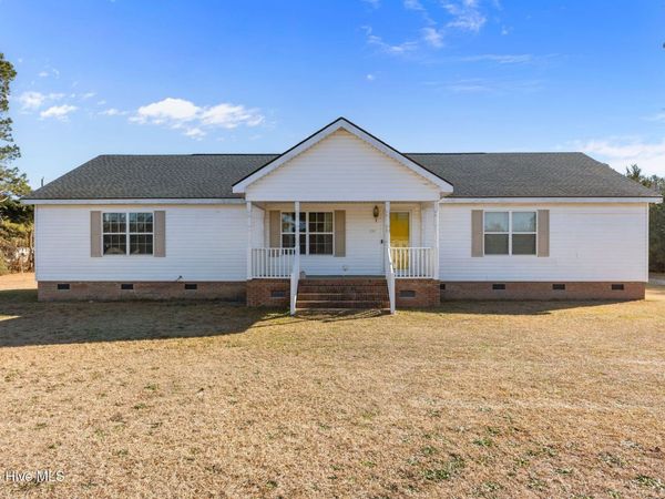 254 Gaston Drive , Bladenboro, NC 28320