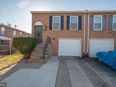 7608 DICKS AVENUE, PHILADELPHIA, PA 19153