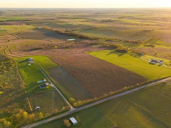 6831 Landfill Road , Belton, TX 76513