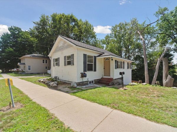 222 E Mill Street, Hastings, MI 49058